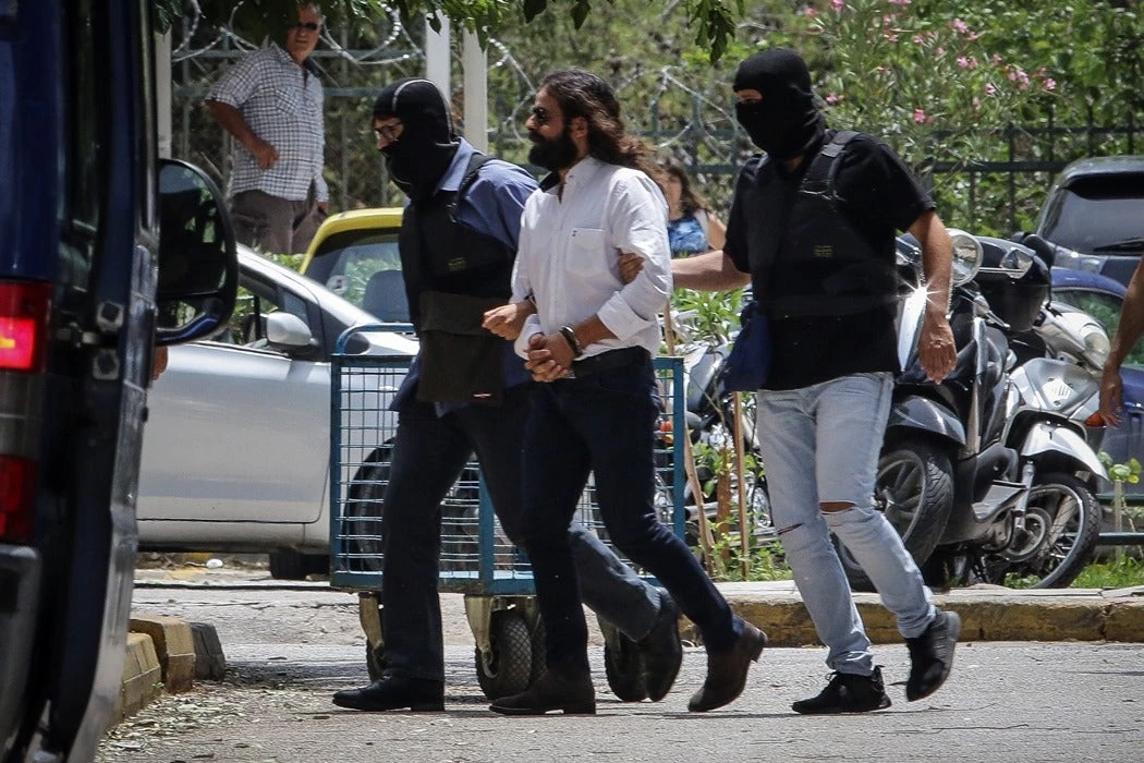 ΕΚΤΑΚΤΟ: Ελεύθερος με περιοριστικούς όρους ο Μπαρμπαρούσης